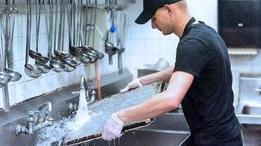 Digər ixtisaslar: Təci̇li̇!!!!!!!! Fresh catering şirkətinə yeməkxananim moykasina