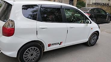 аито: Honda Fit: 2004 г., 1.3 л, Вариатор, Бензин, Хэтчбэк — 5