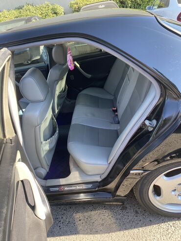 Mercedes-Benz: Mercedes-Benz — 2