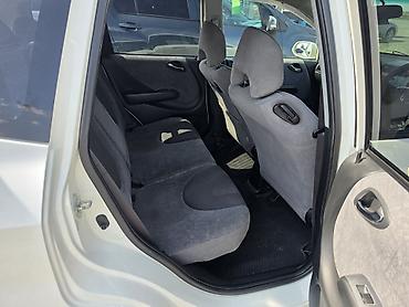мухабойка на фит: Honda Fit: 2002 г., 1.3 л, Вариатор, Бензин, Хэтчбэк — 8