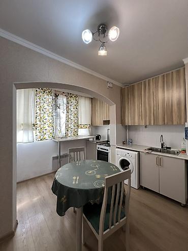 56: 🏢 СРОЧНО ПРОДАЁТСЯ 2-КОМНАТНАЯ КВАРТИРА! 📍 Ул. Ахунбаева / — 4