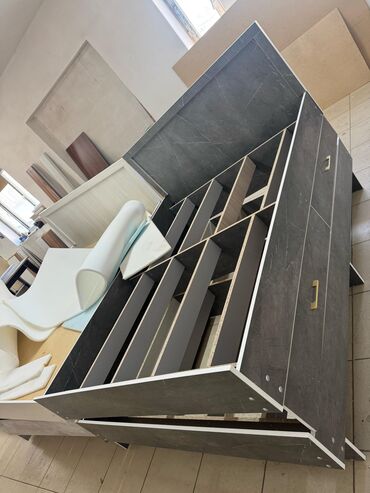 Двуспальные кровати: Двуспальные кровати — 7