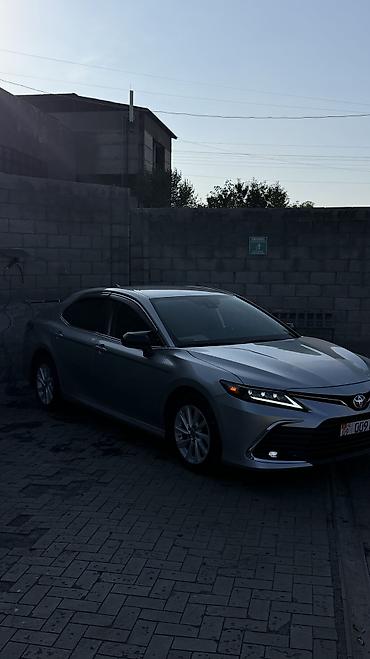 передо: Toyota Camry: 2021 г., 2.5 л, Автомат, Бензин, Седан — 4