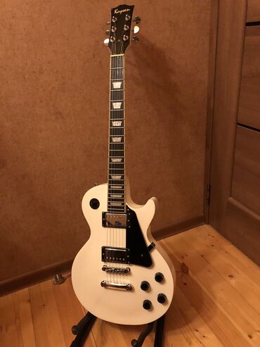 Pianolar: Elektron gitara, Gibson