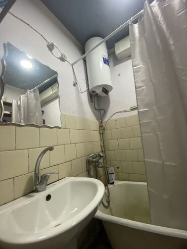 Продажа квартир: 4 комнаты, 87 м², Индивидуалка, 1 этаж, Старый ремонт — 25