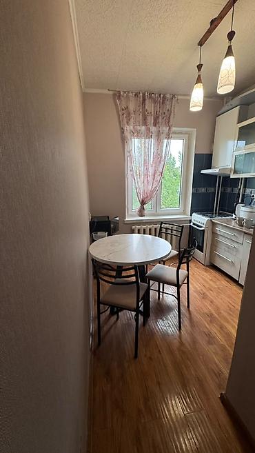 3 кв асанбай: 3 комнаты, 62 м², Асанбай мкр 105 серия, 4 этаж — 4