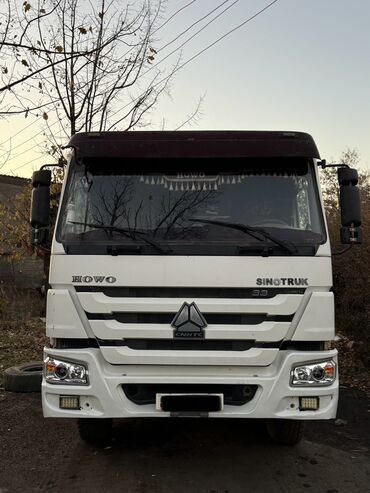 сельхоз камаз с прицепом: Жүк ташуучу унаа, Howo