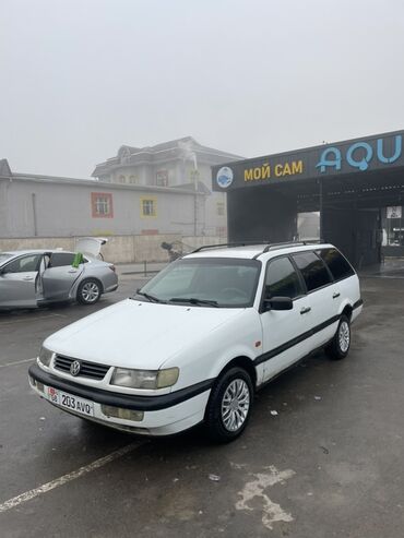 Volkswagen: Volkswagen Passat: 1994 г., 1.8 л, Механика, Универсал — 3