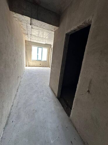 срочно продаю в связи с переездом: 3 комнаты, 77 м², Элитка, 7 этаж, ПСО (под самоотделку)