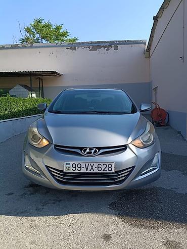 Hyundai: Hyundai Elantra: 1.8 l | 2015 il Sedan — 2
