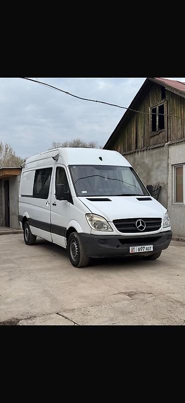 howo t5g: Mercedes-Benz Sprinter (длинная база, высокий крыша) — белый фургон — 3