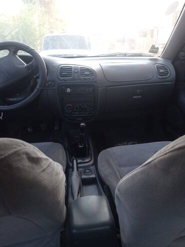 Daewoo: Daewoo Nubira: 1.6 l | 1998 il — 9