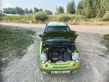 спортивный машина: Зеленый хэтчбек Daewoo Matiz – компактный и маневренный автомобиль