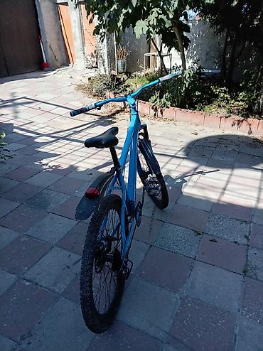 start velosiped: Dağ/şəhər tipli velosiped – mavi rəng Sprey vurulub veloda Təkərlər — 5