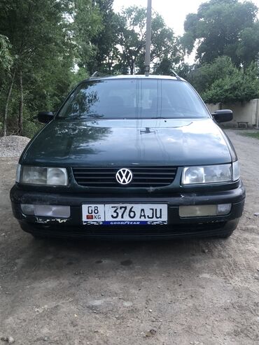 фолксваген: Volkswagen Passat: 1994 г., 1.8 л, Механика, Бензин, Универсал