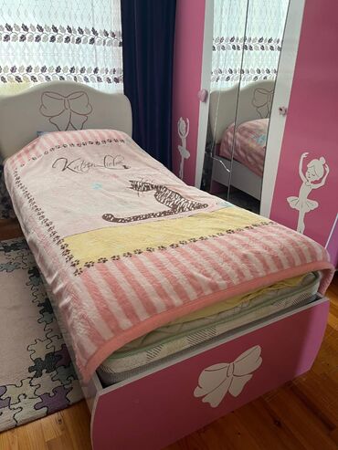 dam örtü: Oğlan və qız üçün, Çarpayı