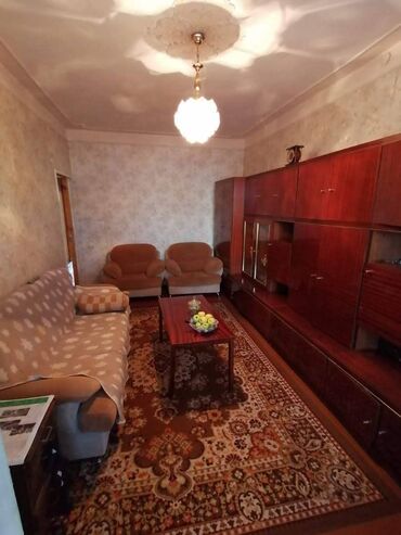 Köhnə tikili: Bakı, 3 otaqlı, Köhnə tikili, m. Neftçilər, 80 kv. m — 2