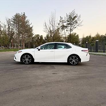 вукуп авто: Toyota Camry: 2020 г., 2.5 л, Автомат, Бензин, Седан — 5