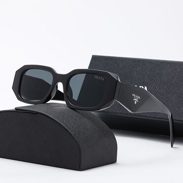 Очки: Солнцезащитные очки Prada В наборе идёт футляр, брендирования