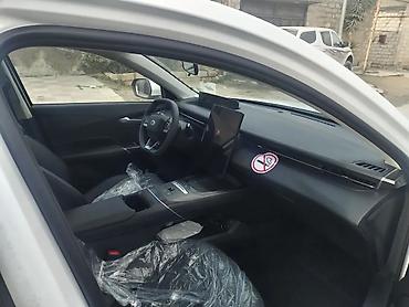 Tesla: Elektrik sedan – Leapmotor C01 (A05) tipli model - Rəng: ağ - Gediş — 12
