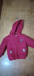 Məktəbli forması: Uşaq üçün qış gödələyi - Rəng: qırmızı 1ya2defe geyinilib yenidi