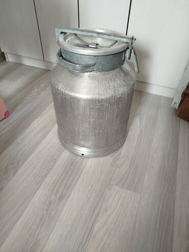 зеркало для шкафа: Продаю флягу