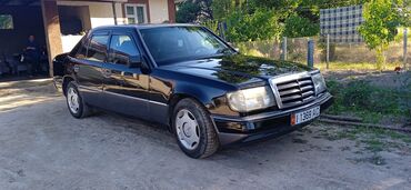 infiniti машина: Mercedes-Benz 220: 1990 г., 2.3 л, Механика, Бензин, Седан