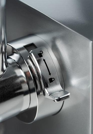 Ət çəkən maşınlar: №: 6103 Məhsulun adı: Ətçəkən maşın Bernesso 700 W gümüşü Brend — 3