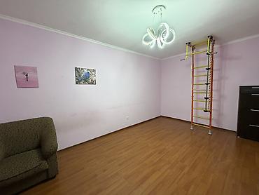 кв 3: 3 комнаты, 63 м², Дордой Плаза ТРЦ 105 серия, 1 этаж — 4