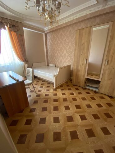 сдаю 3 х комнатная квартира в бишкеке в Кыргызстан | Долгосрочная аренда квартир: 4 комнаты, С мебелью полностью