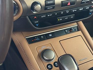 Lexus: Lexus ES: 2017 г., 2.5 л, Вариатор, Гибрид, Седан — 19