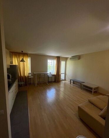 4 комнатную квартиру: Студия, Агентство недвижимости, Без подселения, С мебелью полностью