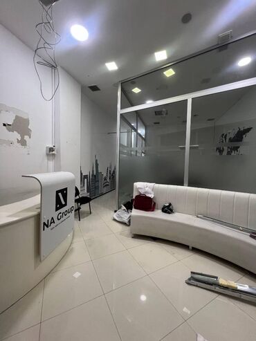 Kirayə kommersiya daşınmaz əmlakı: 🏢 İcarəyə ofis – Jalə Plazada! 📍 Ünvan: 28 May metrosundan cəmi 5