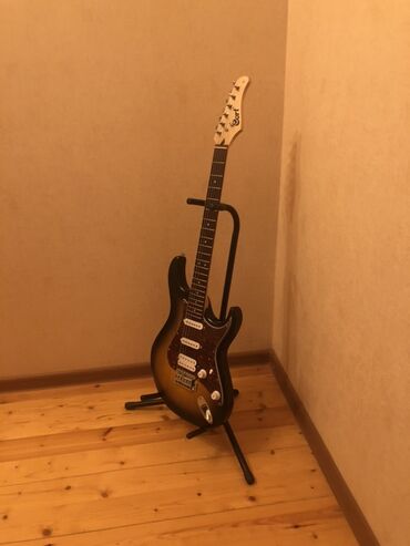 Fiat: Cort elektrik gitara Veziyyeti ela Simleri yeni HSS Muxtelif