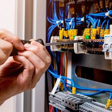 Электрики: Электрик | Демонтаж электроприборов, Установка стиральных машин, Монтаж видеонаблюдения Больше 6 лет опыта — 4