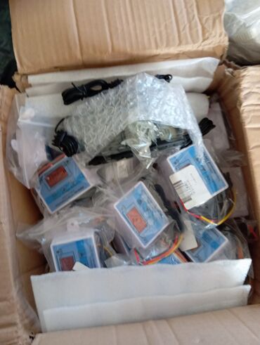 Птицы: Продается запчасти для инкубатора терморегулятор, датчик влажности — 9