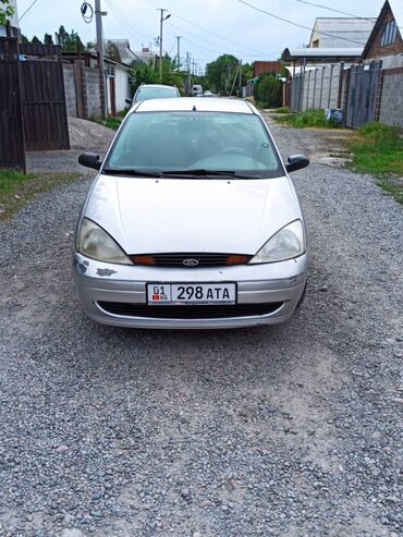 Ford: Ford Focus: 2000 г., 2 л, Автомат, Бензин, Седан
