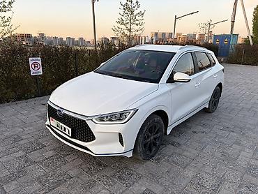 без обмена: BYD E2: 2021 г., Автомат, Электромобиль — 1