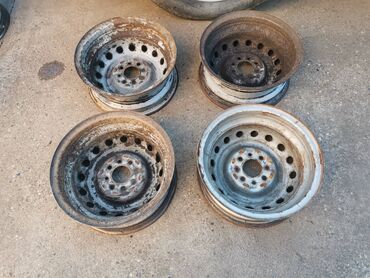 Auto delovi: Felne celicne Lada 7 Riva 13" br. 1-4. Polovne, ocuvane. Skinute sa — 13