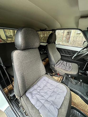 ВАЗ (ЛАДА): ВАЗ (ЛАДА) 4x4 Нива: 2009 г., 1.7 л, Механика, Бензин, Внедорожник — 4