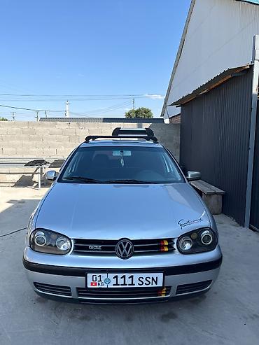 эмблема ауди: Volkswagen Golf: 2002 г., 2 л, Механика, Бензин — 3