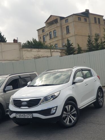 Kia: Kia Sportage: 2.4 l | 2013 il