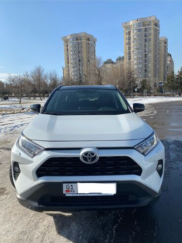 Toyota: Toyota RAV4: 2021 г., 2 л, Вариатор, Бензин, Внедорожник