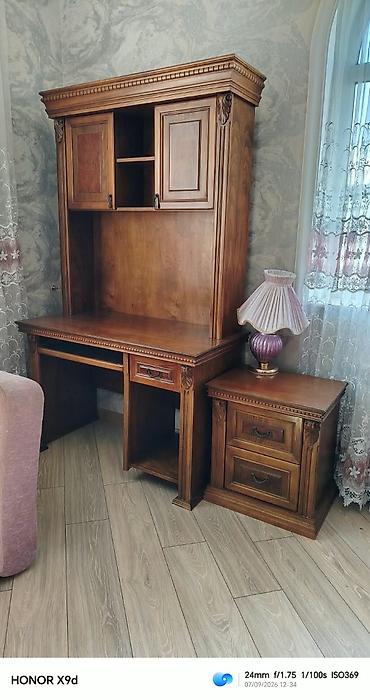Klassik üslubda massiv ağacdan hazırlanmış mebel dəsti Tərkibi: - lalafo.az -da Klassik üslubda massiv ağacdan hazırlanmış mebel dəsti Tərkibi: -