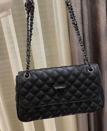 torba: Shoulder bag, Guess, Material: Leather