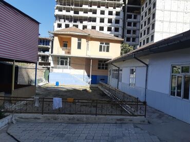 Долгосрочная аренда домов: 250 м², 7 комнат, Бронированные двери, Парковка, Подвал, погреб at lalafo.kg — 3 Долгосрочная аренда домов: 250 м², 7 комнат, Бронированные двери, Парковка, Подвал, погреб — 3