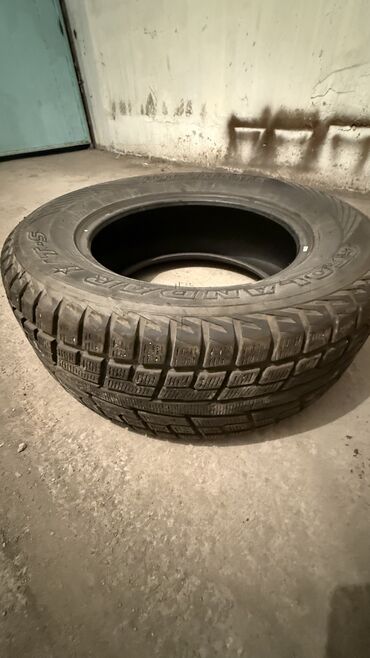 Шины: Шины 285 / 60 / R 18, Зима, Б/у, Комплект, Внедорожные (АТ/МТ), Япония, Yokohama