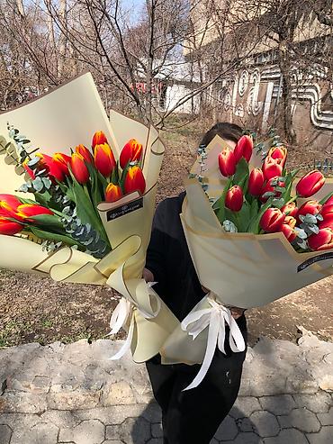 Букеты из живых цветов: Тюльпаны оптом только до 6марта ! Свежие хрустящие сортовые — 9