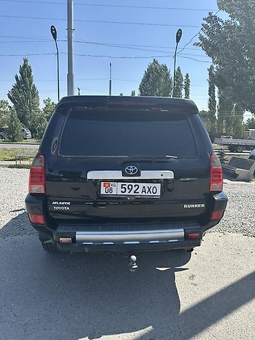 форанер 2004: Toyota 4Runner: 2004 г., Автомат, Бензин, Внедорожник — 5