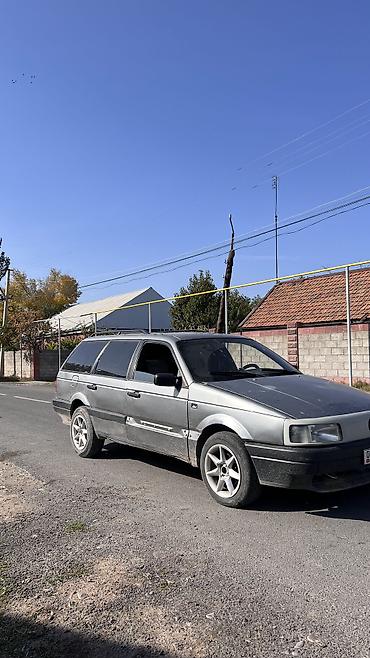 Volkswagen: Volkswagen Passat: 1991 г., 1.8 л, Механика, Бензин, Универсал — 2